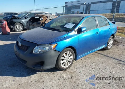2010 Toyota Corolla S z USA, uszkodzony, nr VIN 2T1BU4EEXAC403855